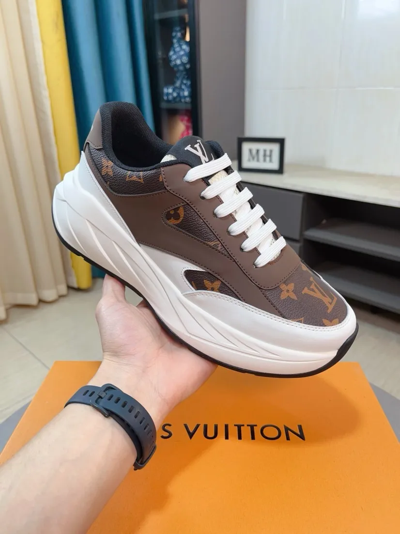Men's shoes💰438🌹🌹[LV]🌹High-end brand of men's shoes: Official website 1:1 Latest masterpiece: The upper is made of Italian imported first-layer cowhide with special materials➕Full genuine leather lining🔥, making walking more convenient and comfortable! Exclusive new style, stunning work [color]! Create a fashionable personality to set off your uniqueness! A must-have for trendy men! Classic🔥Number: 38-44